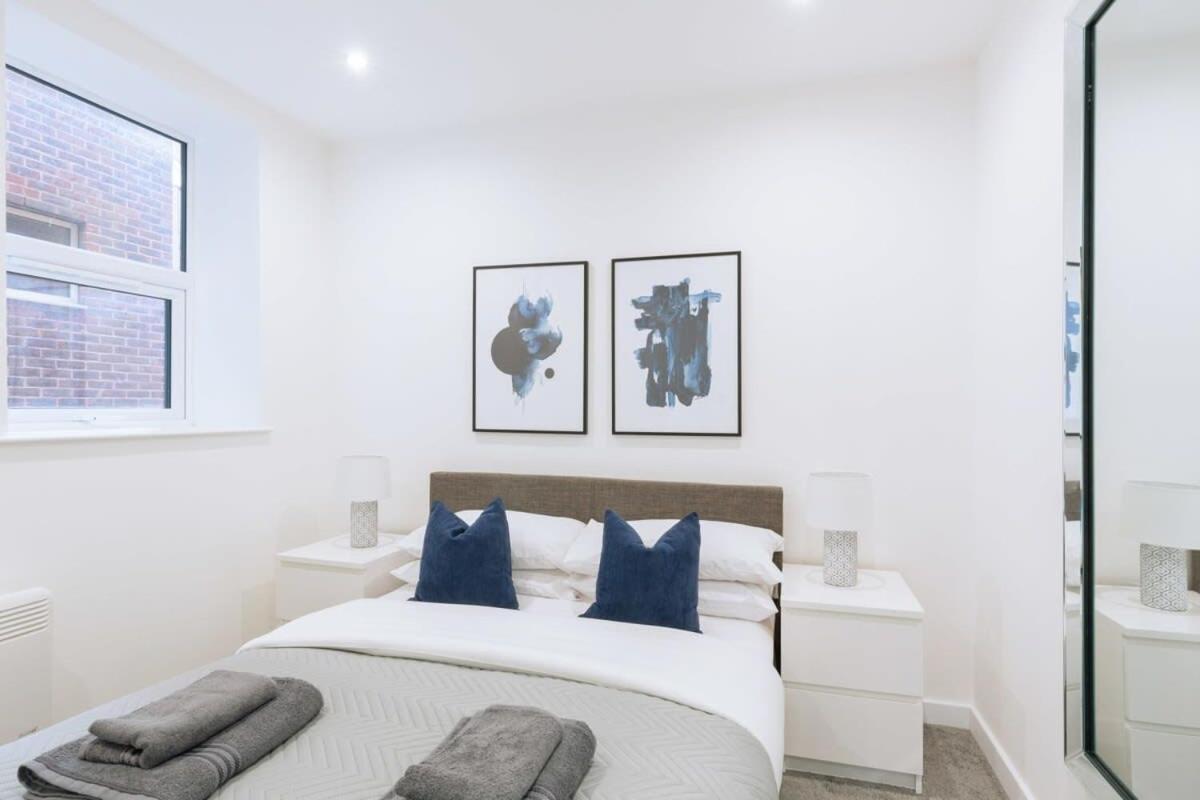 Modern 1 Bedroom Apartment In Central 입스위치 외부 사진